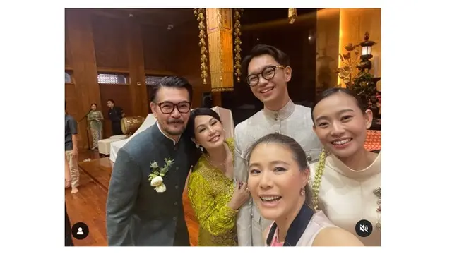 9 Potret Tamu Artis di Pernikahan Brandon Salim dan Dhika Himawan, Ada Sheila On 7