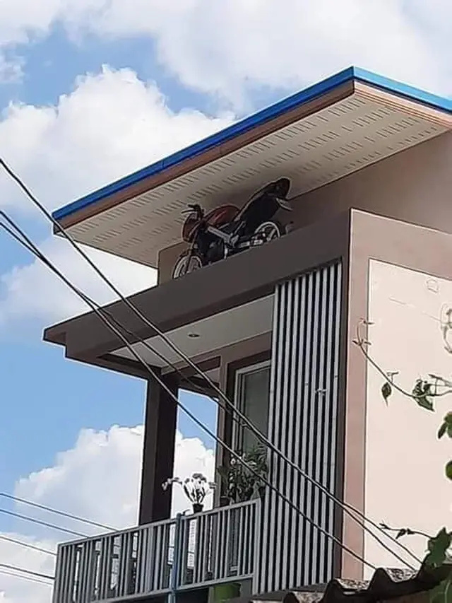 Parkir Motor Unik, Perlu Usaha Turuninnya