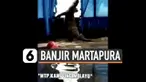 Sejumlah daerah di Kalimantan Selatan terendam banjir. Ribuan rumah warga dilaporkan terendam air. Salah seorang warga rekam biawak besar yang tiba-tiba masuk rumahnya saat kebanjiran.