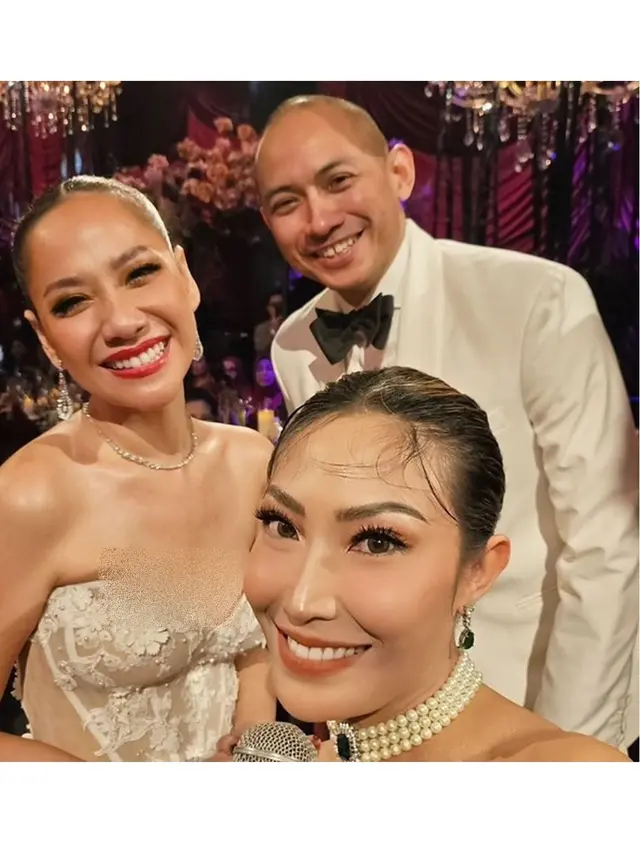 10 Potret Resepsi Pernikahan BCL dan Tiko Aryawardhana, Tamunya Bertabur Bintang
