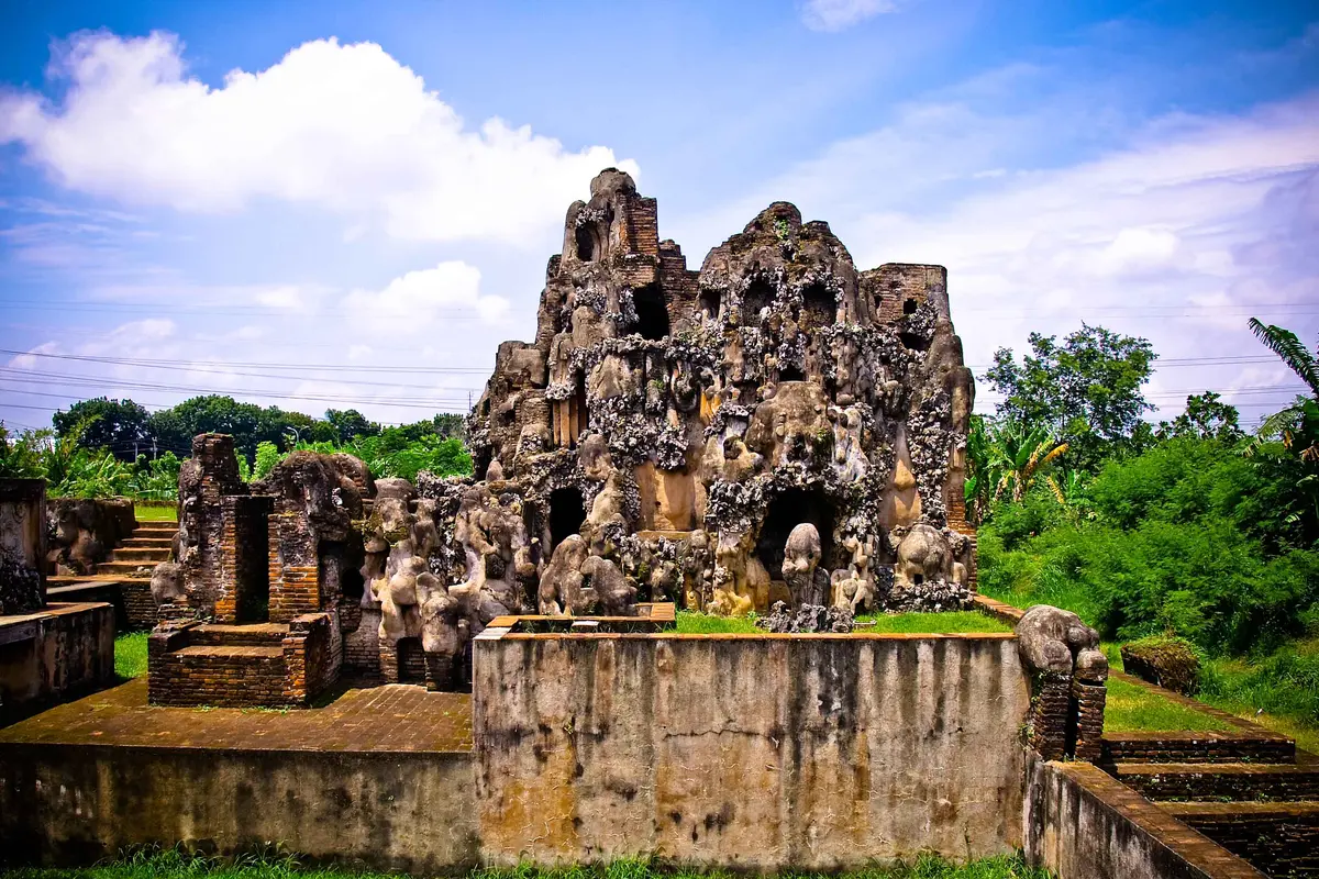 'Traveling' ke 5 Destinasi Paling Popular di Cirebon