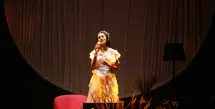 Andien dalam showcase album Dan Lalu di Soehanna Hall, SCBD, Jakarta, Jumat (29/9/2023). (Foto: Adrian Putra/Fimela)