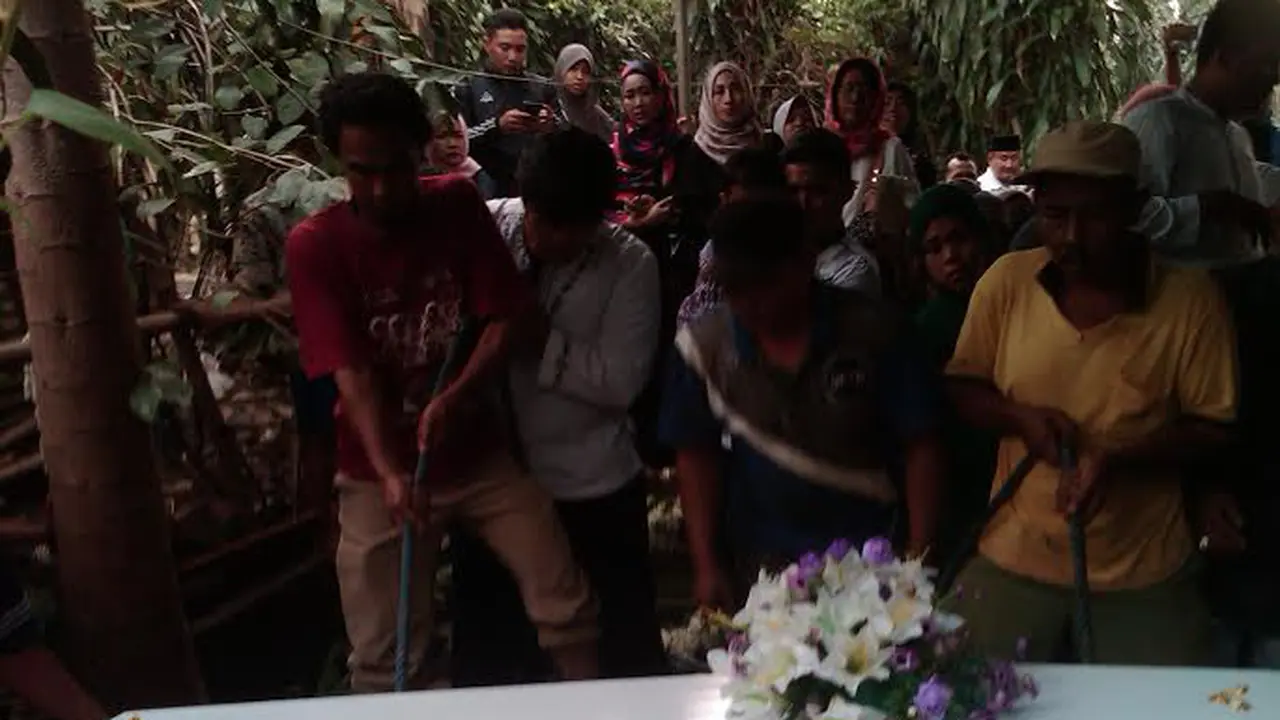 20150915-Pemakaman jenazah pramugari Trigana Air-Ika Nugraeni Sukma Putri-Bogor