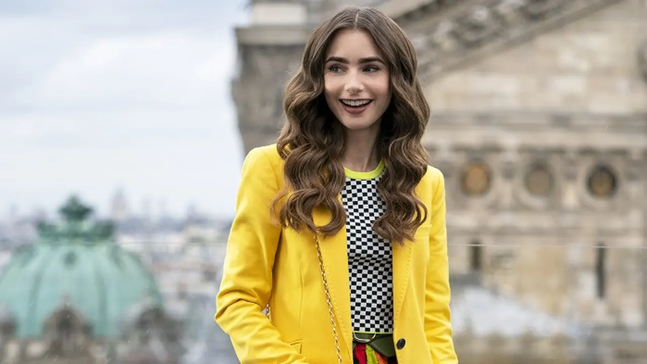 Emily in Paris Season 2