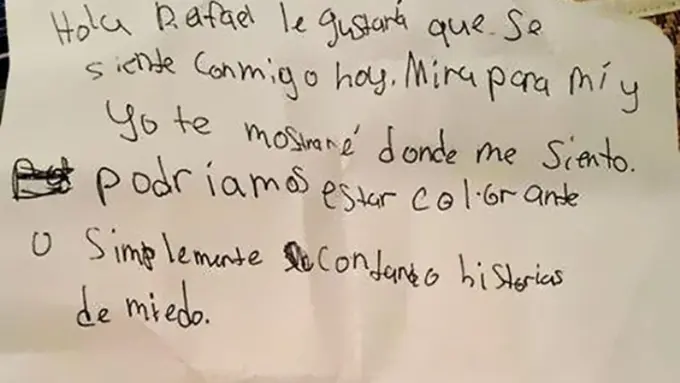 [Bintang] Gadis Ini Minta Bantuan Google Translate buat Ajak Makan Temannya