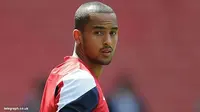 Walcott Berambisi Tampil di Laga Pembuka Liga Premier