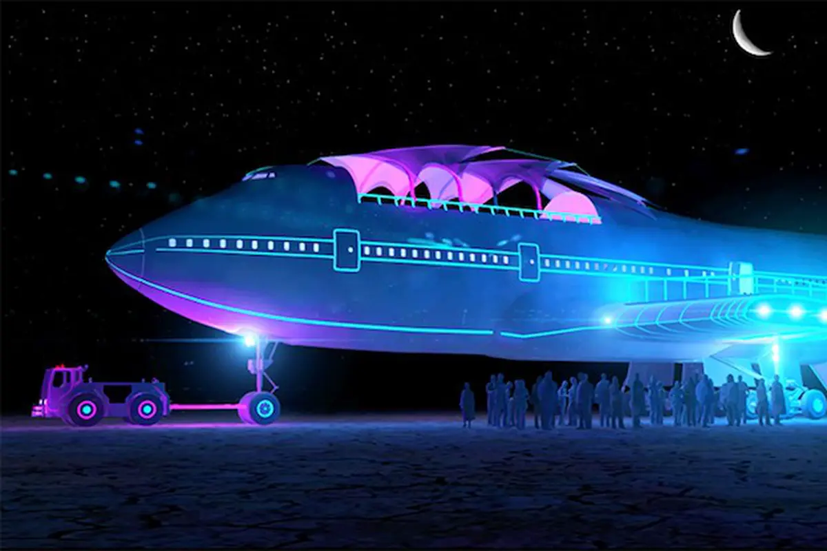 [Bintang] Pensiun, Boeing 747 Disulap jadi Ruang Pameran Kesenian Keren!