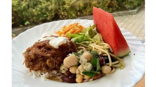 8 Potret Makan Siang Sekolah Paling Ikonik di Dunia, Siap-Siap Bikin Lapar