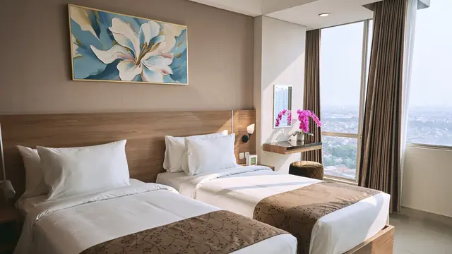 Selain menyediakan akomodasi, Horison Iswara Bekasi juga menawarkan peluang investasi menarik melalui Condotel yang dikelola oleh PT. Wijaya Karya (WIKA).