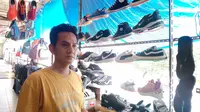 Pedagang sepatu di Pasar Tanah Abang Blok G yang alami kemerosotan omset (Amira Fatimatuz Zahra/Liputan6.com)