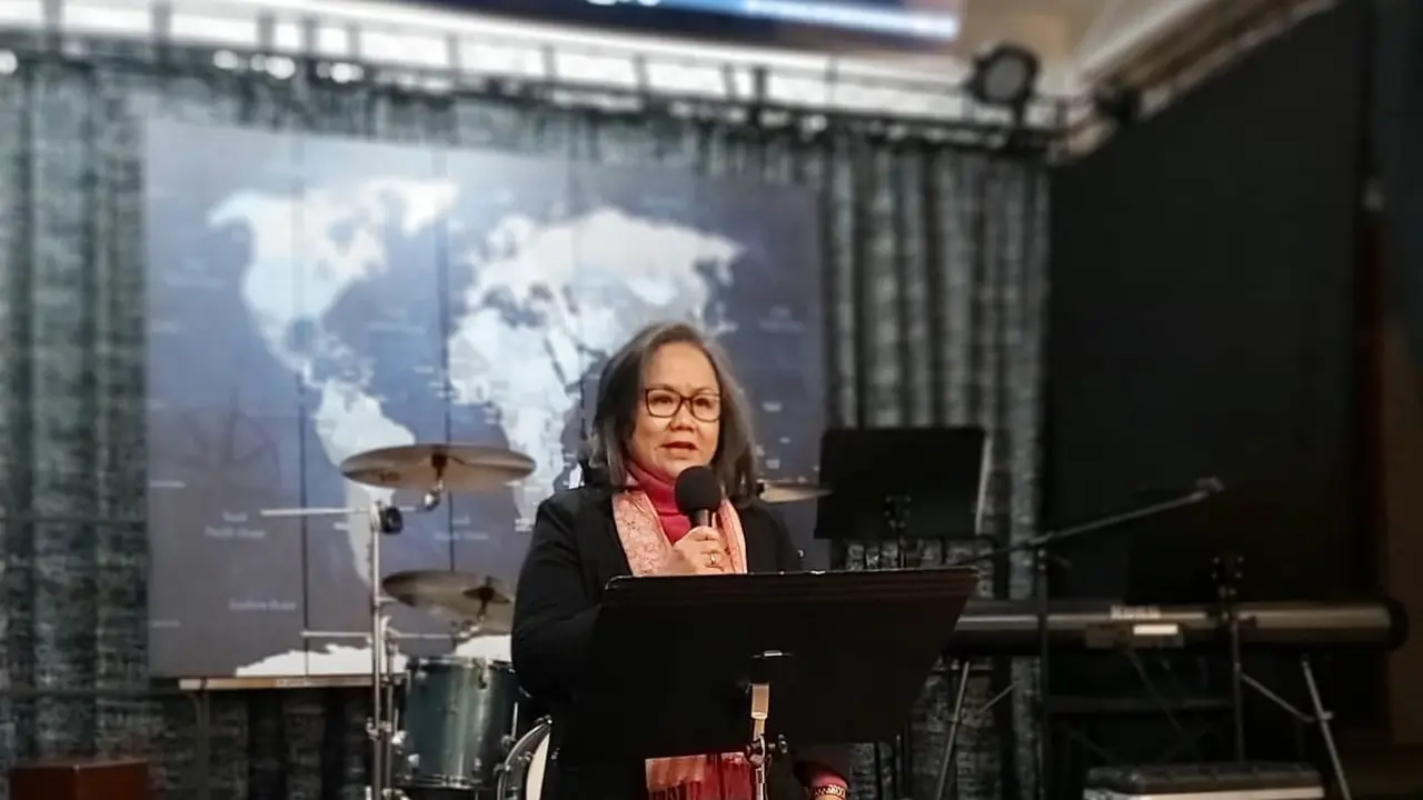 Dubes RI Praha, Kenssy Dwi Ekaningsih dalam peresmian GBI Praha atau yang disebut juga dengan Filadelfia Church Praha (02/1/2022). (Dok KBRI Praha)
