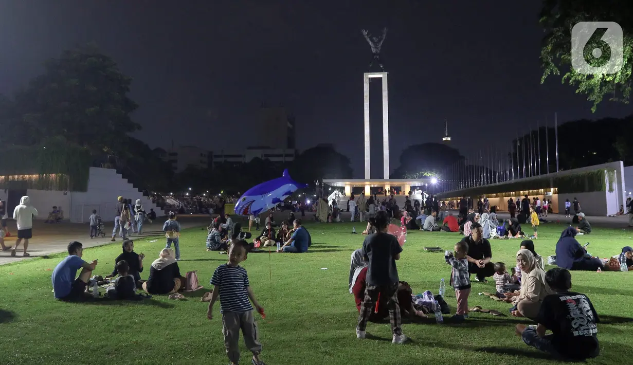 Peresmian lima taman yang dibuka 24 jam ini dilakukan untuk mendukung fungsi ruang terbuka hijau (RTH) sebagai area inklusif bagi warga, dengan tetap memerhatikan fungsi ekologisnya. (Liputan6.com/Herman Zakharia)