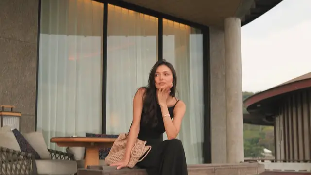 Amanda Rawles saat Mini Moon di Labuan Bajo Bersama Suami. [@amandarawles]