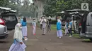 Suasana  Drive in Learning (DRIL) dengan konsep pembelajaran di ruang terbuka di Jakarta, Senin (5/4/2021). Pembelajaran tatap muka terbatas sebagai bentuk inovasi dan adaptasi dibidang pendidikan saat pandemi Covid-19 masih terjadi. (Liputan6.com/Herman Zakharia)
