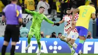 Barcelona Pertimbangkan Dominik Livakovic untuk Proyek Kiper Jangka Panjang
