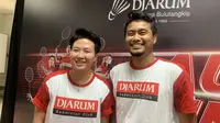 Mantan pemain ganda campuran Indonesia Liliyana Natsir dan Tontowi Ahmad saat memberi keterangan kepada awak media di GOR Djarum, Jati, Kudus pada Jumat (13/9/2024). Liliyana Natsir menyiratkan PBSI butuh merombak sektor ganda campuran yang akhir-akhir ini minim prestasi. (Liputan6.com/Melinda Indrasari)