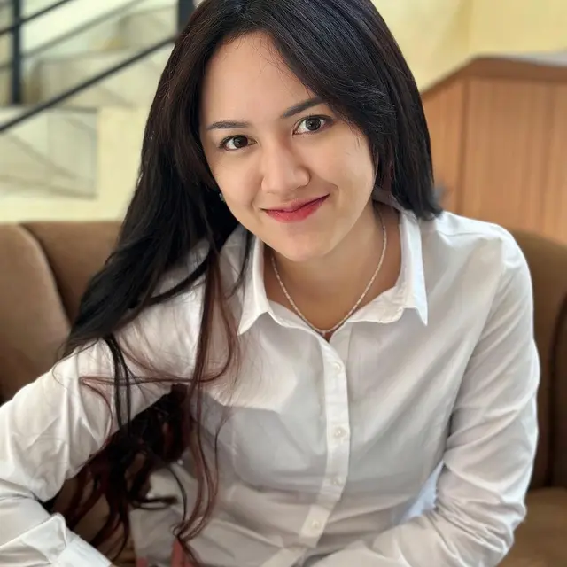 6 Artis yang Ditinggal Kekasih Meninggal, Momen Kebersamaan Jadi Kenangan