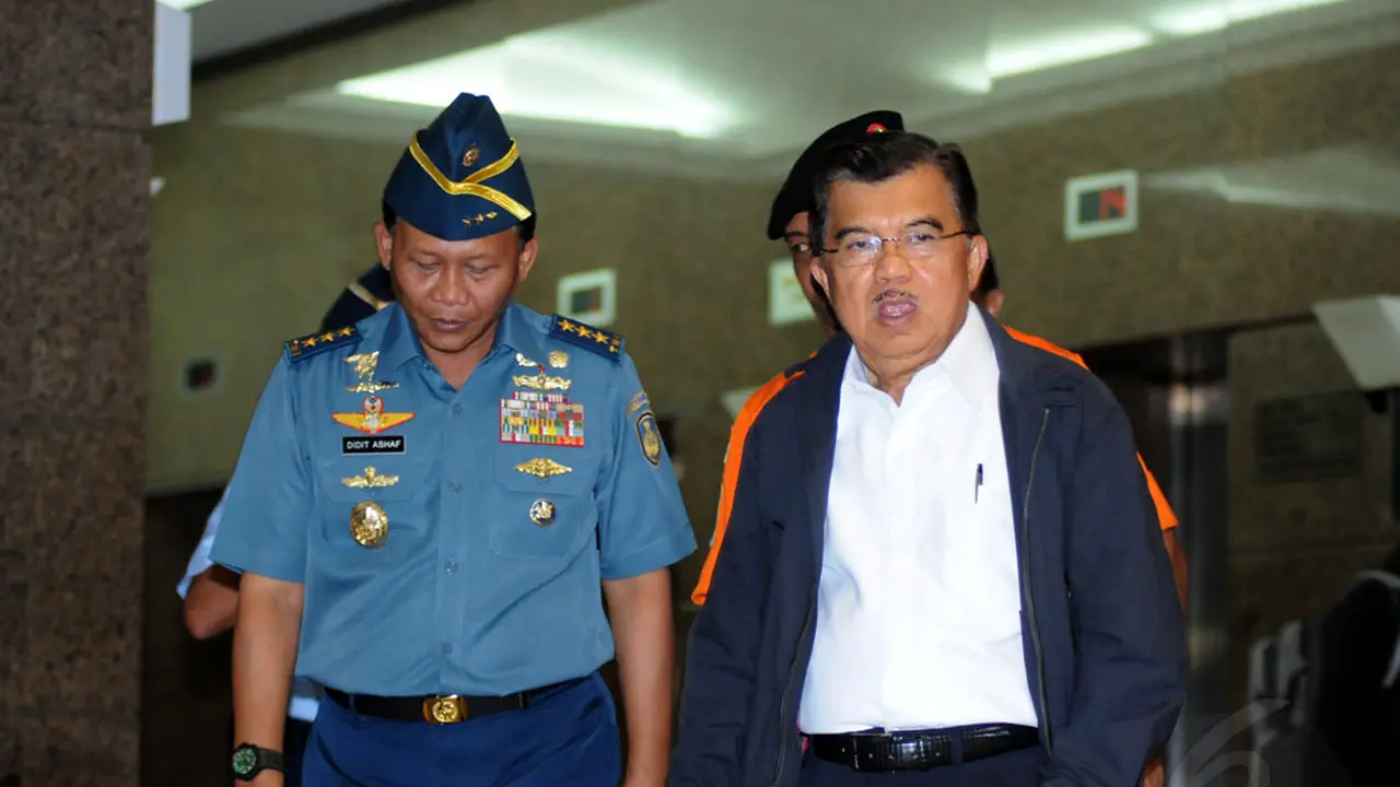 Pesawat AirAsia QZ8051 Hilang, Wapres Jusuf Kalla Beri Pernyataan
