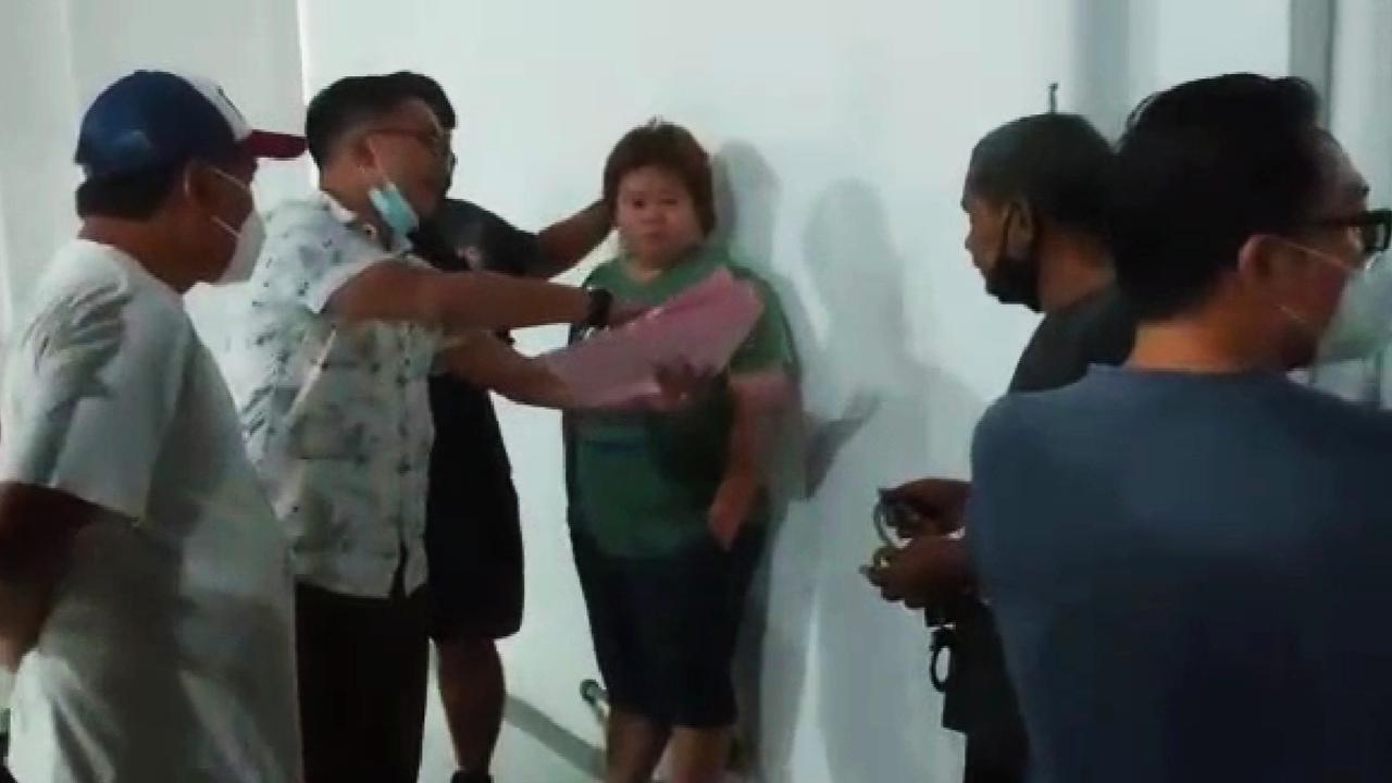 Anita Wijaya, terpidana penipuan data nasabah asuransi senilai Rp 2,5 miliar ditangkap. (Dian Kurniawan/Liputan6.com)