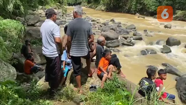 Lokasi sungai Cicatih tempat diduga korban terseret arus di Kecamatan Cibadak Kabupaten Sukabumi (Liputan6.com/Fira Syahrin).