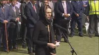 PM Selandia Baru Jacinda Ardern ikut menghadiri salat Jumat di Christchurch. (dok.Twitter @Kasmawati75/https://twitter.com/Kasmawati75/status/1108928106977320961/Henry