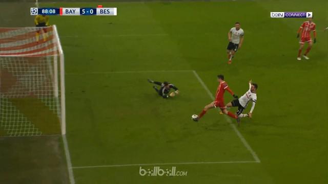 Bayern Munich tampaknya selangkah lagi memastikan tempat ke babak perempat final Liga Champions, setelah pada laga leg pertama bab...