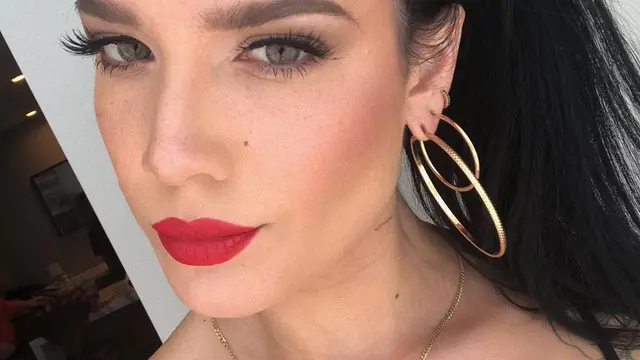 Halsey (Instagram/ iamhalsey)