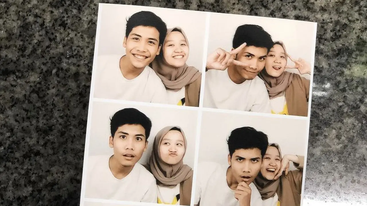 Padu Padan Simple Mengenakan Hijab dari Alca, Tungan Bintang Emon