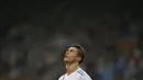 Bintang Real Madrid, Cristiano Ronaldo meraih 444.430 suara dari 8.779.639 pemilih sebagai salah satu pemain terbaik 2017 versi UEFA. (AP/Paul White)