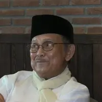 BJ Habibie yang pernah menjadi presiden Republik Indonesia ikut terlibat dalam film animasi nasional Adit Sopo Jarwo yang diproduksi oleh MD Entertainment. Apa alasan Pak Habibie mau ikut terlibat dalam film ini?