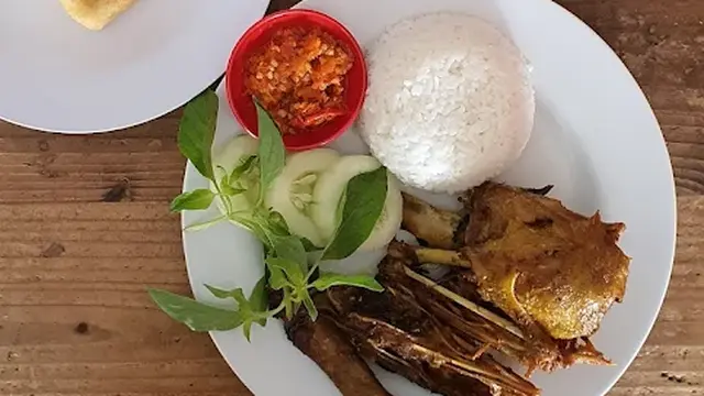 Rekomendasi Tempat Makan Ayam Goreng di Magelang