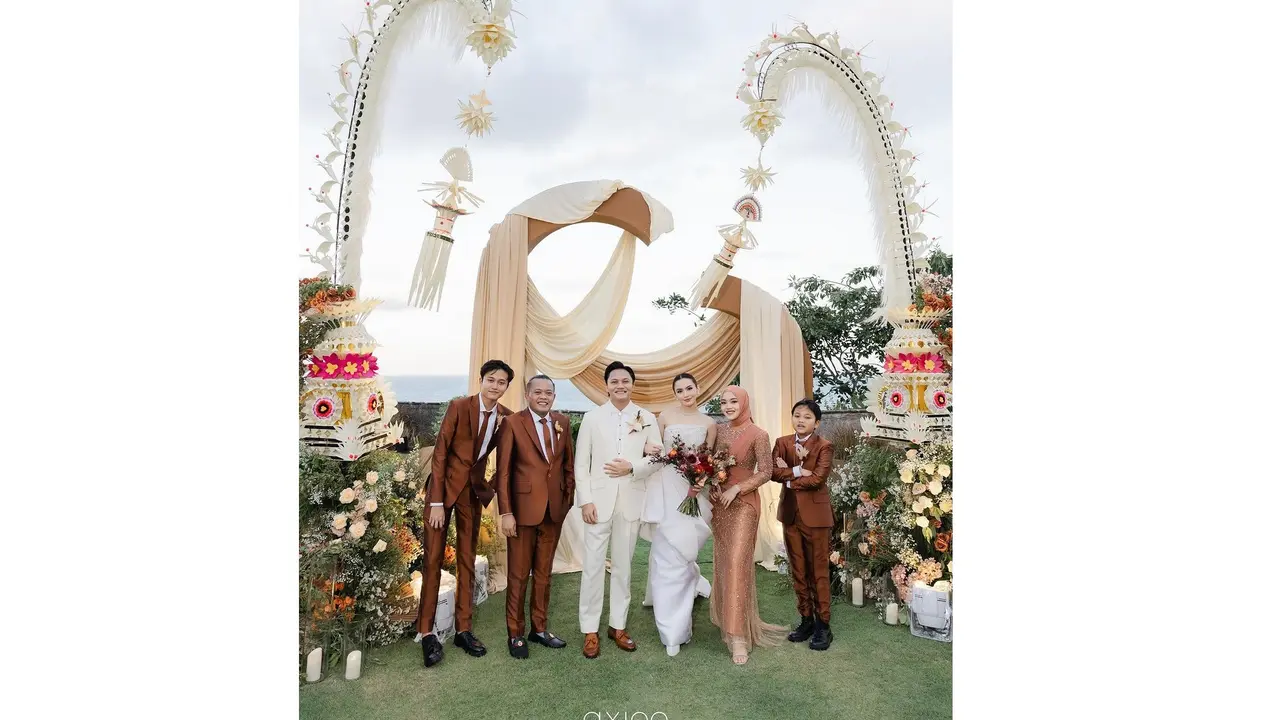 Resepsi Pernikahan Rizky Febian dan Mahalini di Bali, Ini Pesan Sule untuk Anaknya (Sumber: Instagram/rizkyfbian)