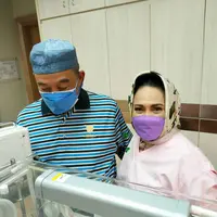 Hetty Koesendang terima cucu pertama (Instagram/hke57)