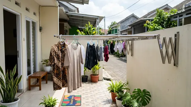 Model Jemuran untuk Teras Rumah Kecil (AI Generated)