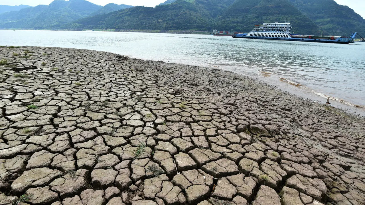 Kekeringan Panjang Kurangi Hasil Panen dan Persediaan Air Minum di China