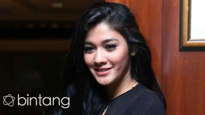 Bedak Dingin, Rahasia Cantik Naysila Mirdad