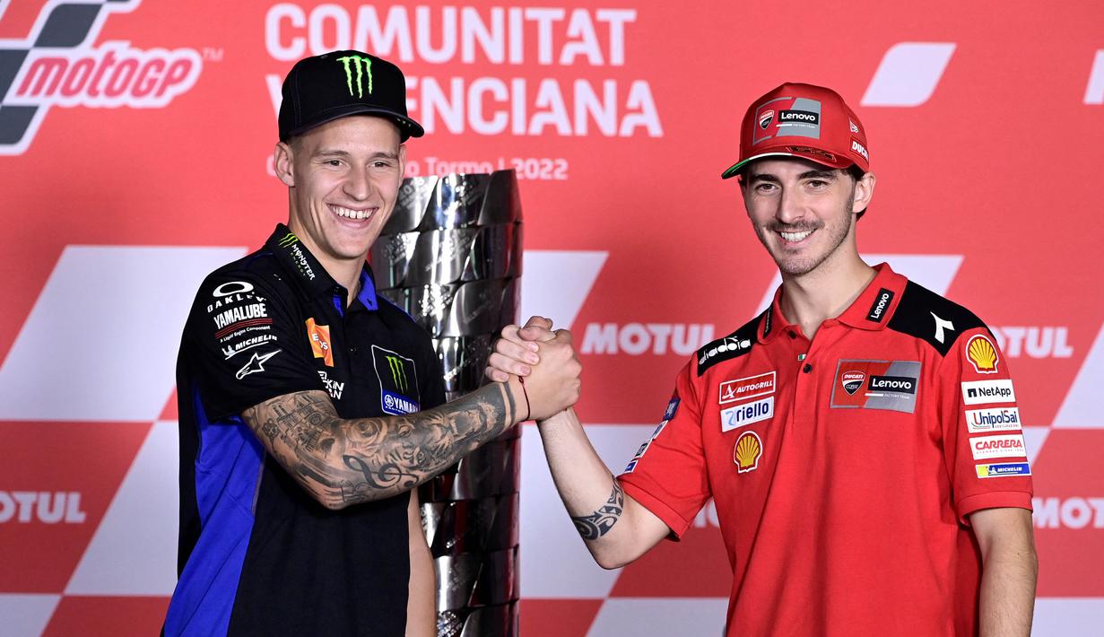 Quartararo yang merupakan juara dunia 2021, kini tertinggal 23 poin di belakang Pecco Bagnaia. Kans juara El Diablo sangat tipis, karena Bagnaia tinggal finis di posisi 14 besar demi mengunci gelar. (AFP/Javier Soriano)