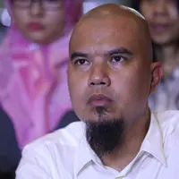 Tidak hanya sekedar itu, Ramdan juga menilai hal itu terkait politik. Seperti diketahui, Ahmad Dhani maju sebagai calon Wakil Bupati Bekasi. (Nurwahyunan/Bintang.com)