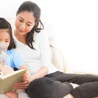 Nebulizer memiliki peranan penting untuk menjaga kesehatan pernapasan anak (Foto: Omron)