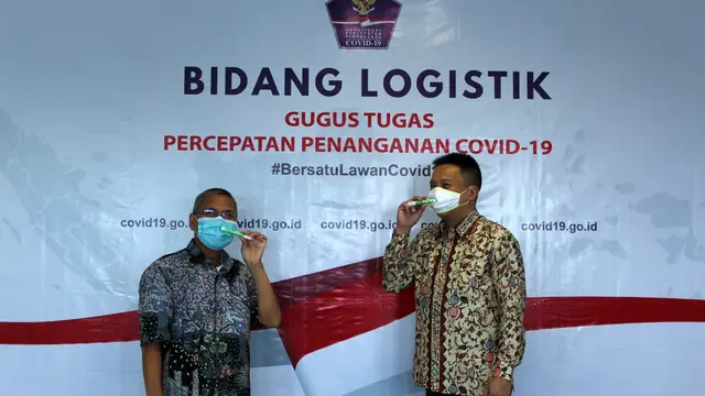 Enesis Group, produsen Plossa Eucalyptus melalui Yayasan Enesis Indonesia, memberikan bantuan ke BNPB.