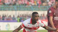 Gol Greg Nwokolo Bawa Madura United Bungkam PSM