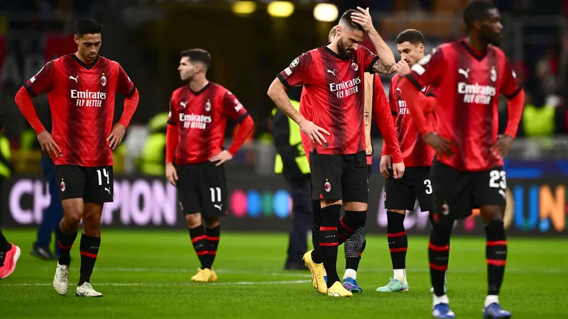 Foto: Kans Lolos Menipis, Begini Ragam Reaksi Kecewa Pemain AC Milan usai Ditumbangkan Dortmund di Liga Champions