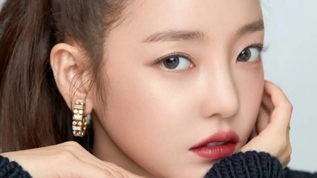 Goo Hara (Soompi)