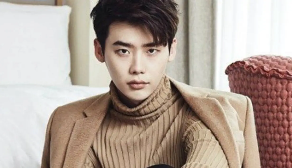 Lee Jong Suk bukan orang yang mudah menjalin hubungan dengan orang lain. Oleh karena itu jika ia memiliki sebuah hubungan, ia akan mempertahankannya untuk waktu lama. (Foto: allkpop.com)