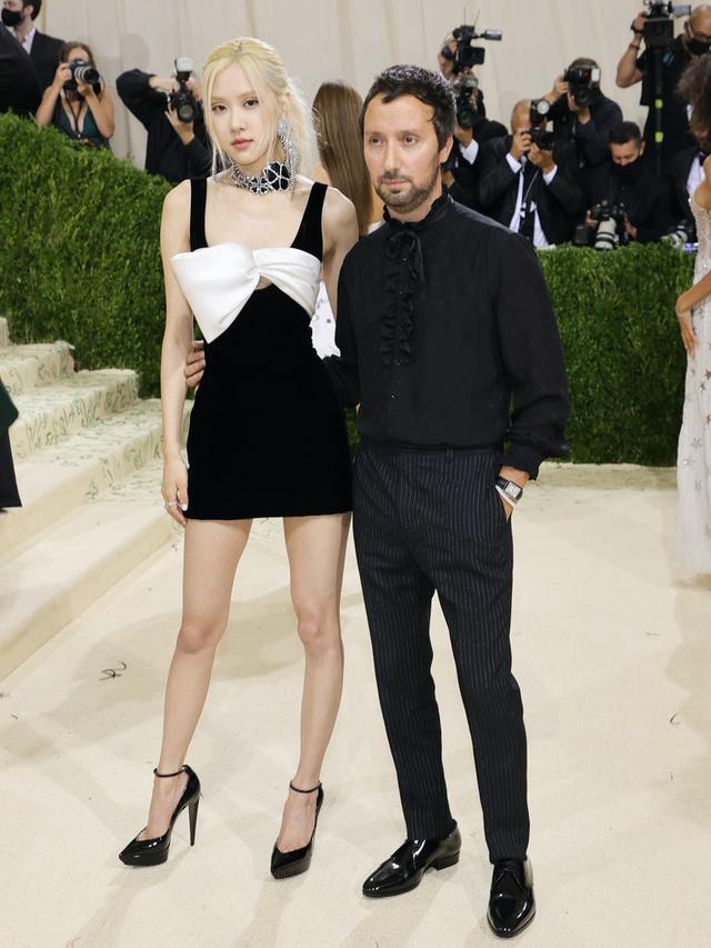 Penampilan Rosé di Met Gala 2021