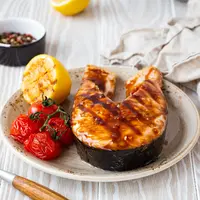 ilustrasi steak salmon/Elena Eryomenko/Shutterstock