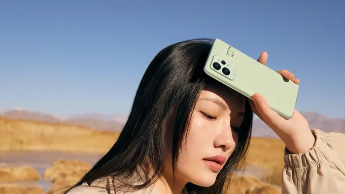 realme GT 2 Pro Varian Paper Green Resmi Hadir di Indonesia. Cocok untuk cewek kue, cewek bumi, dan cewek mamba.