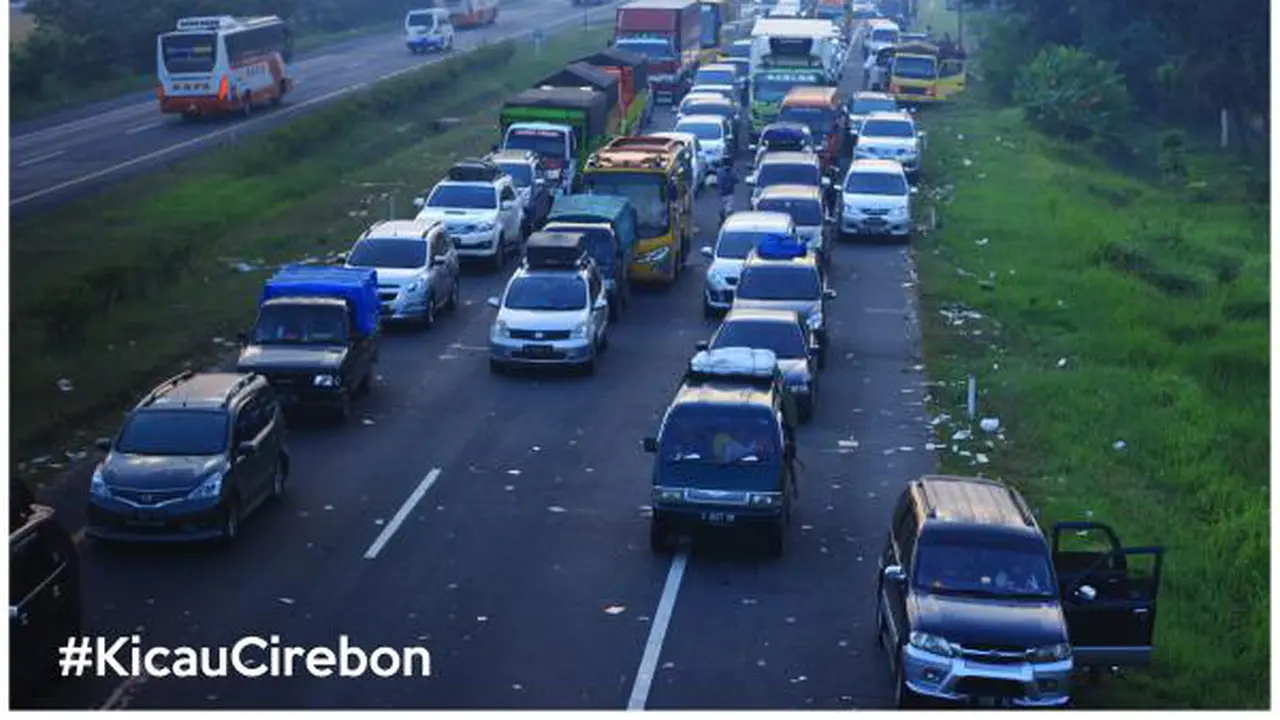 Arus Balik di Jalur Pantura dan Selatan Masih Padat Merayap