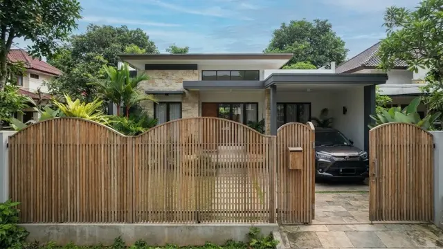 Pagar Anti Panjat yang Tetap Cantik