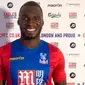 Christian Benteke resmi pindah dari Liverpool ke Crystal Palace pada Sabtu (20/8/2016). (dok. Crystal Palace)